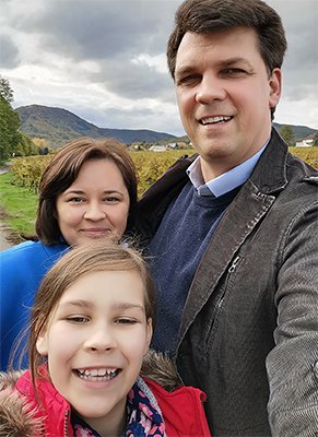 Christian+Daniela+Lara